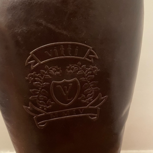 Gorgeous Chocolate Brown Riding Style Boots. - Picture 3 of 4